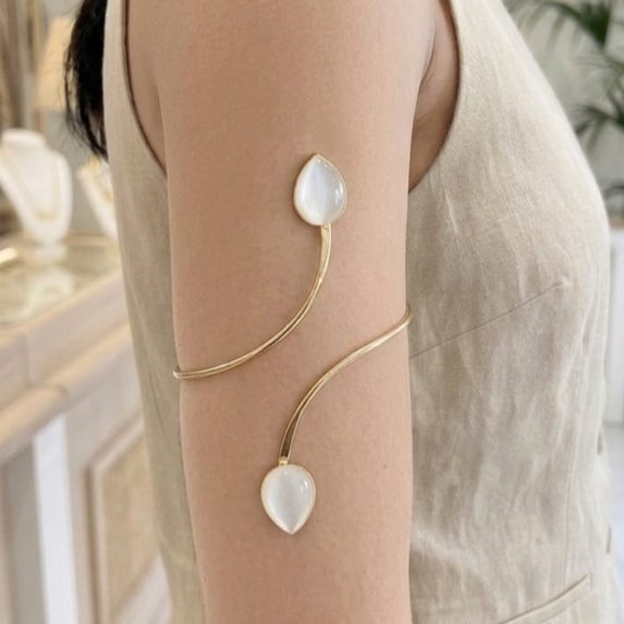 ARMLET