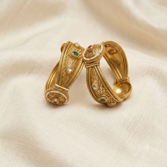 ANTIQUE BANGAL