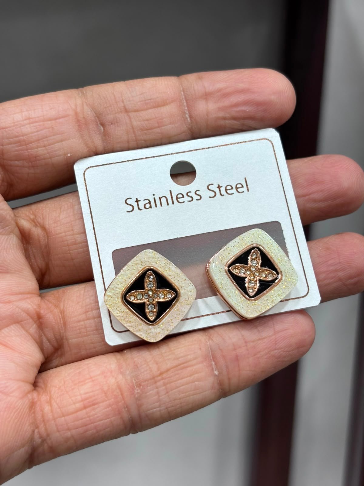 STAINLESS STEEL TOPS