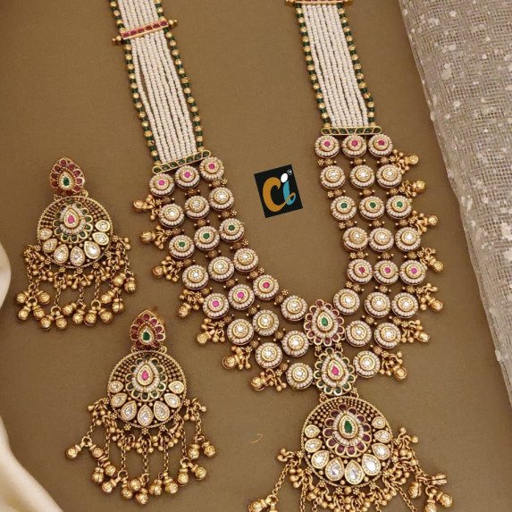 SWROVSKI LONG NECKLACE