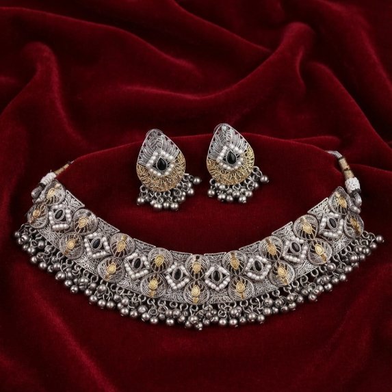 NAVRATRI SHORT NECKLACE