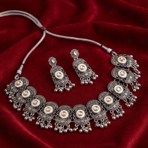 NAVRATRI SHORT NECKLACE