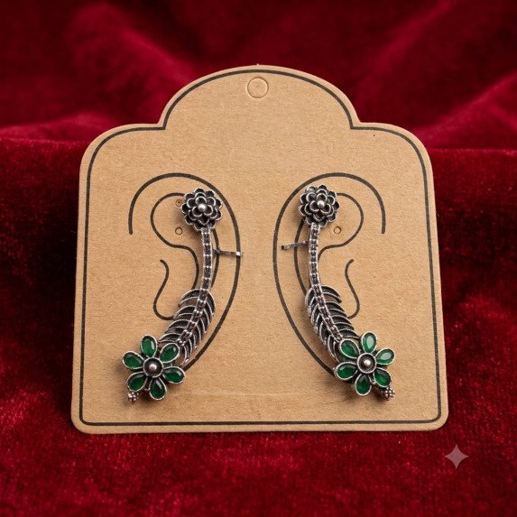 EAR CUFF