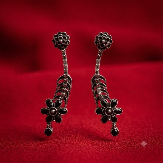 EAR CUFF