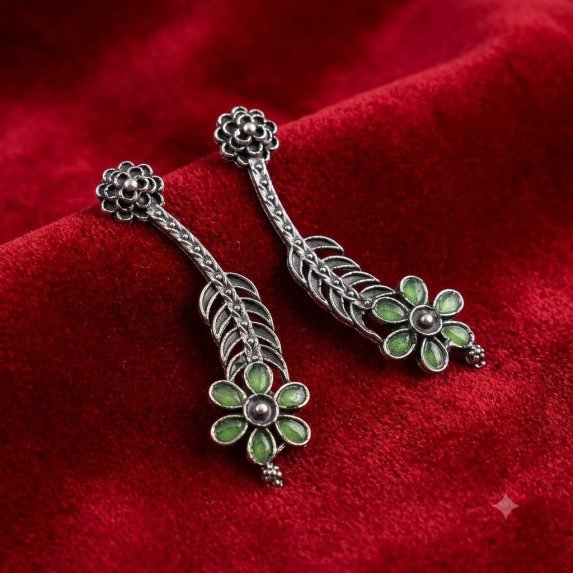 EAR CUFF