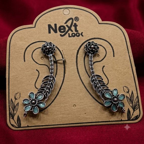 EAR CUFF