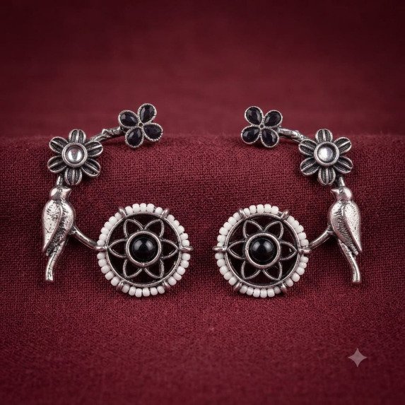 EAR CUFF