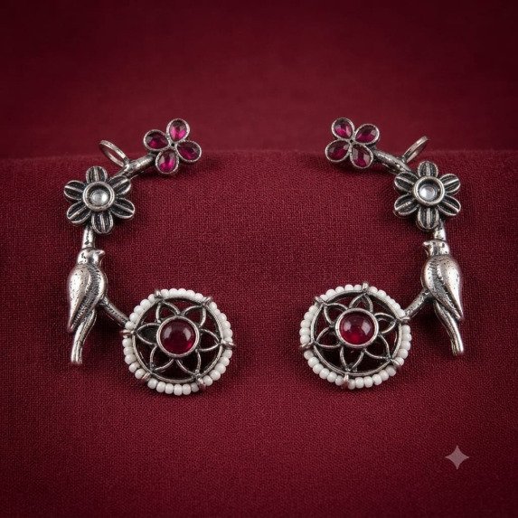 EAR CUFF