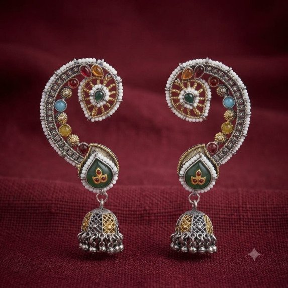 EAR CUFF