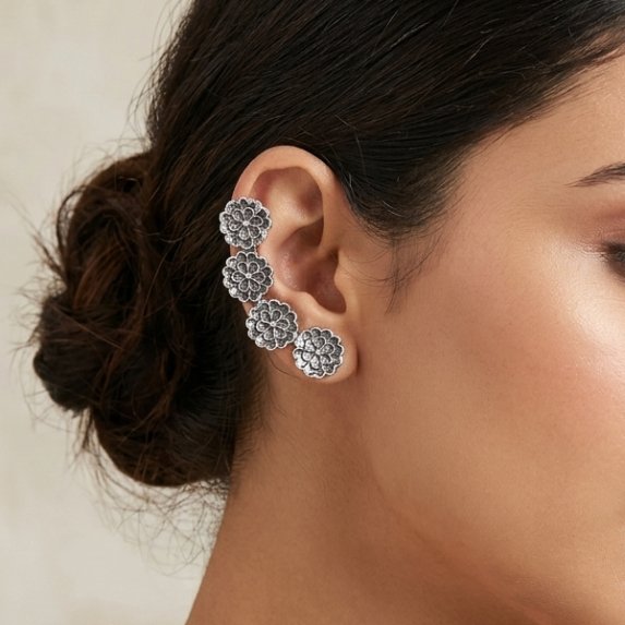 EAR CUFF