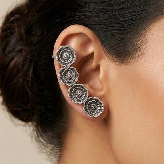 EAR CUFF