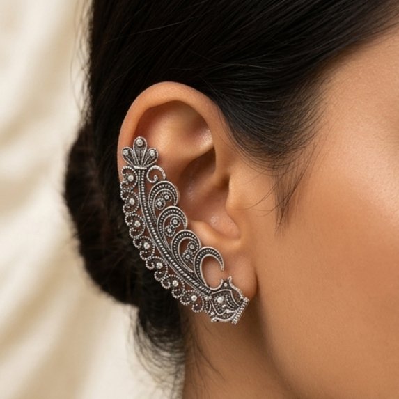 EAR CUFF