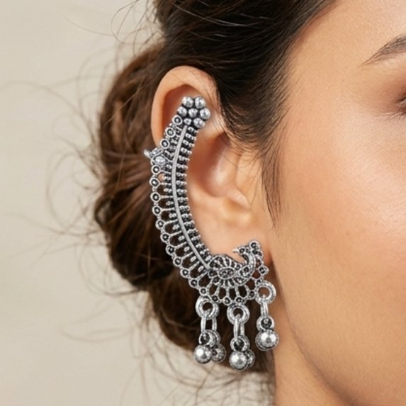 EAR CUFF