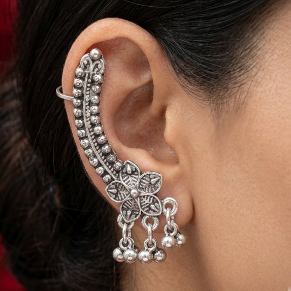 EAR CUFF