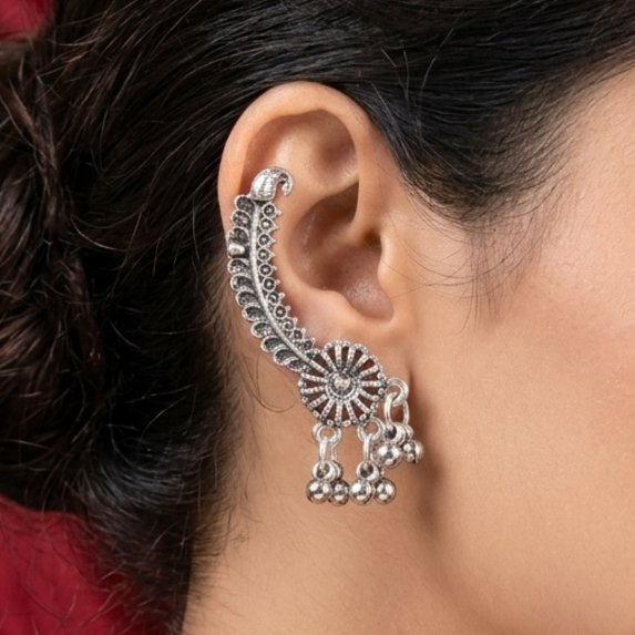 EAR CUFF