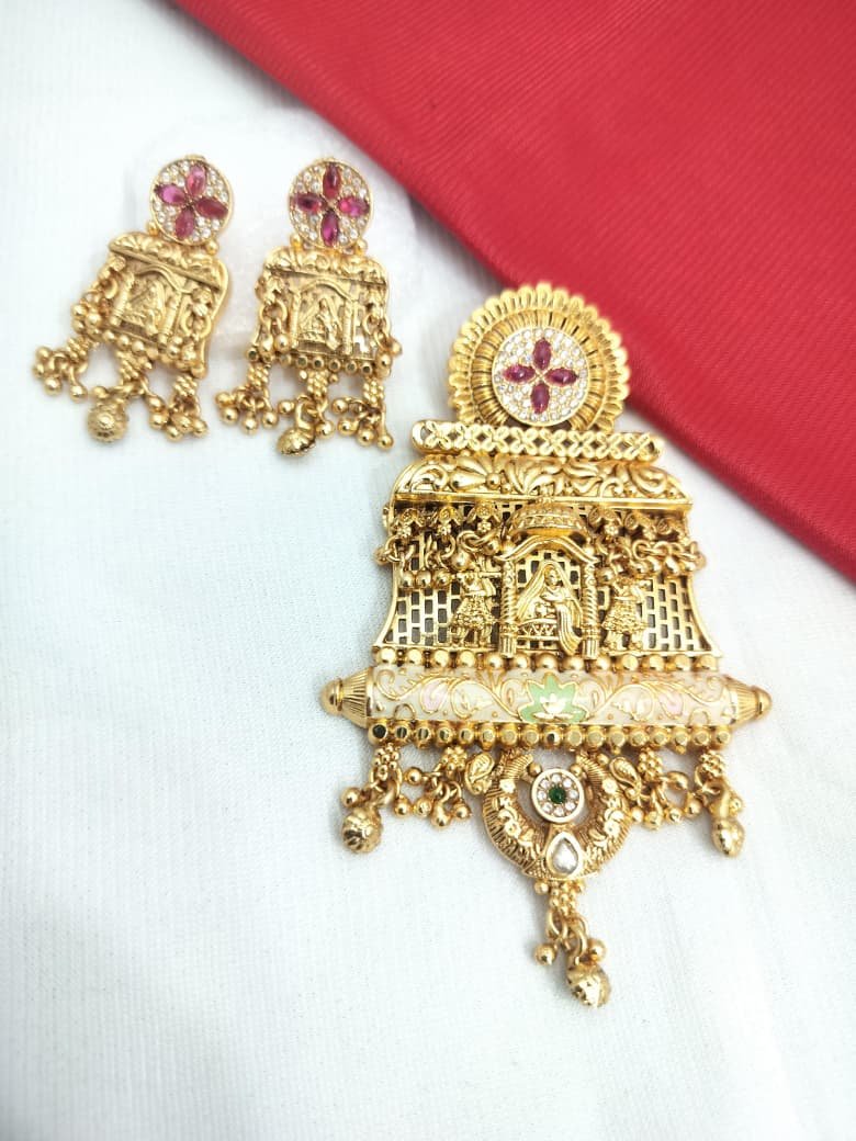 ANTIQUE PENDAL SET CONVERTIBLE