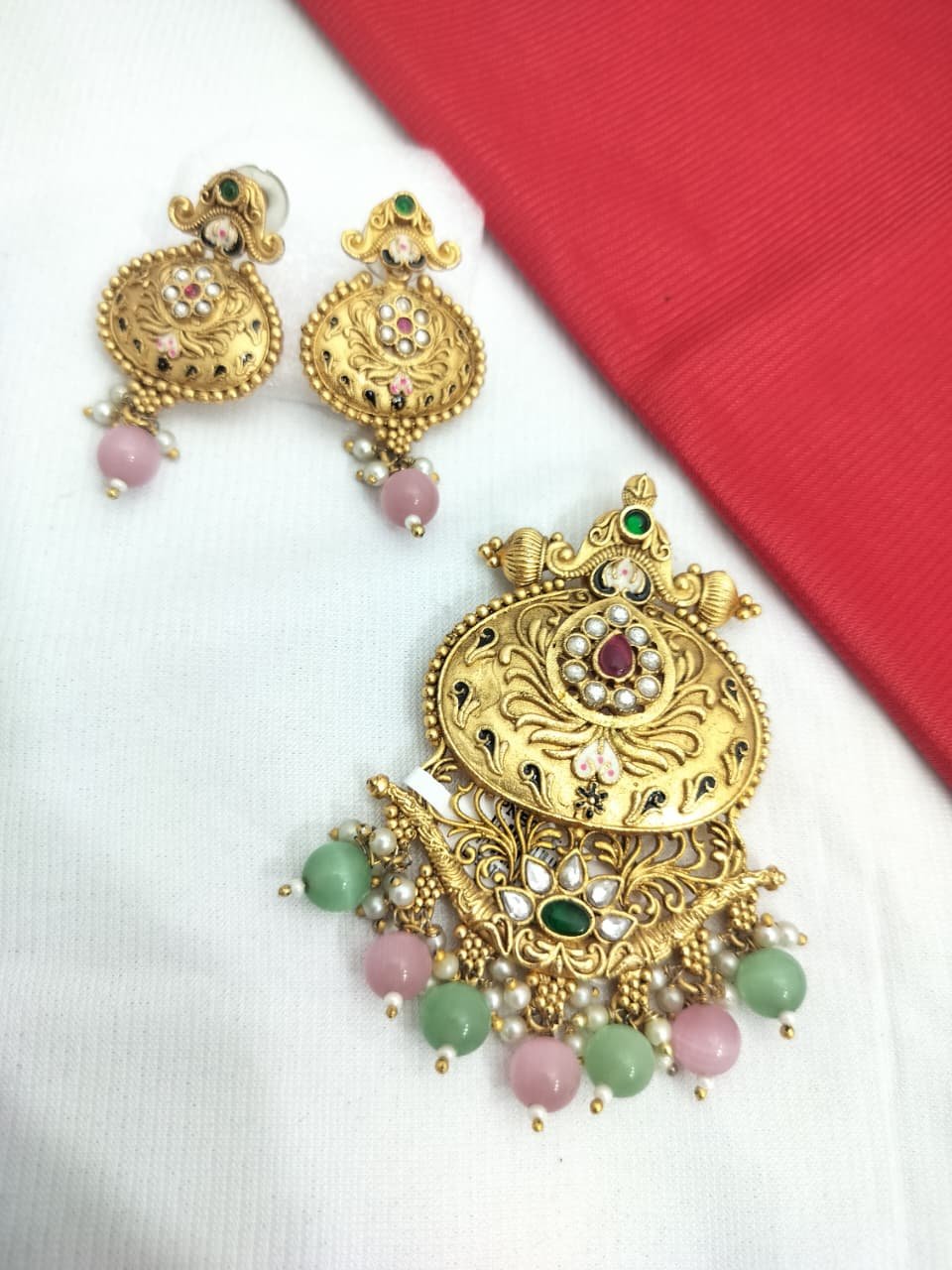 ANTIQUE PENDAL SET CONVERTIBLE