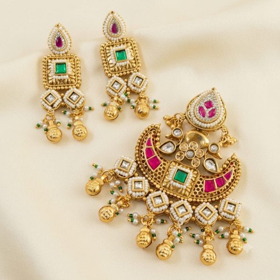 SWAROVSKI PENDAL SET