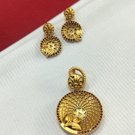 A.D. GOLDEN PENDAL SET