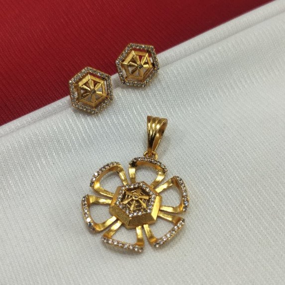 A.D. GOLDEN PENDAL SET