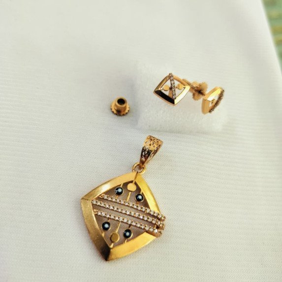 A.D. GOLDEN PENDAL SET
