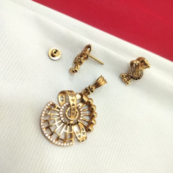 A.D. GOLDEN PENDAL SET