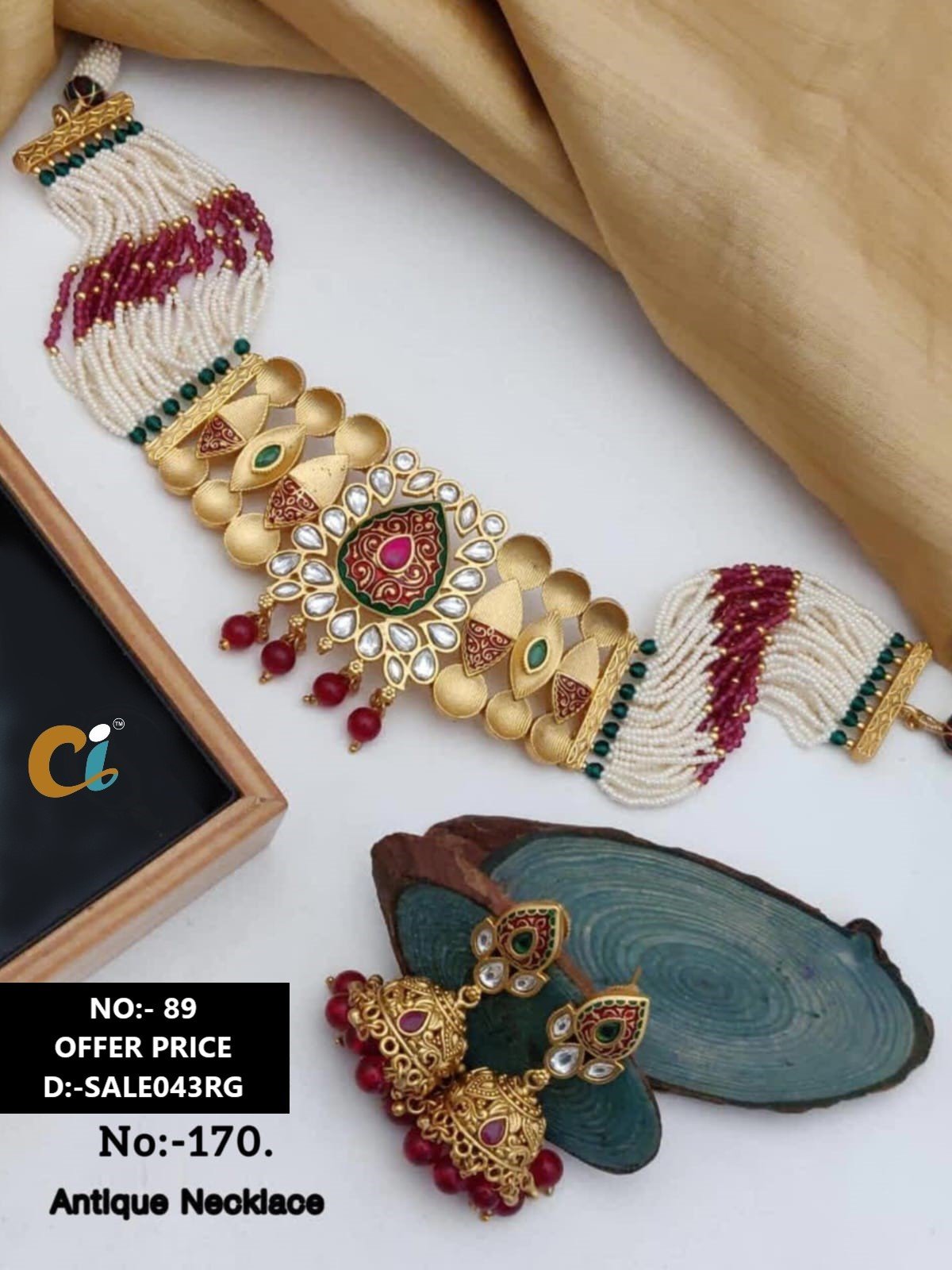 MOTI AND KUNDAN SHORT NECKLACE CHOKER