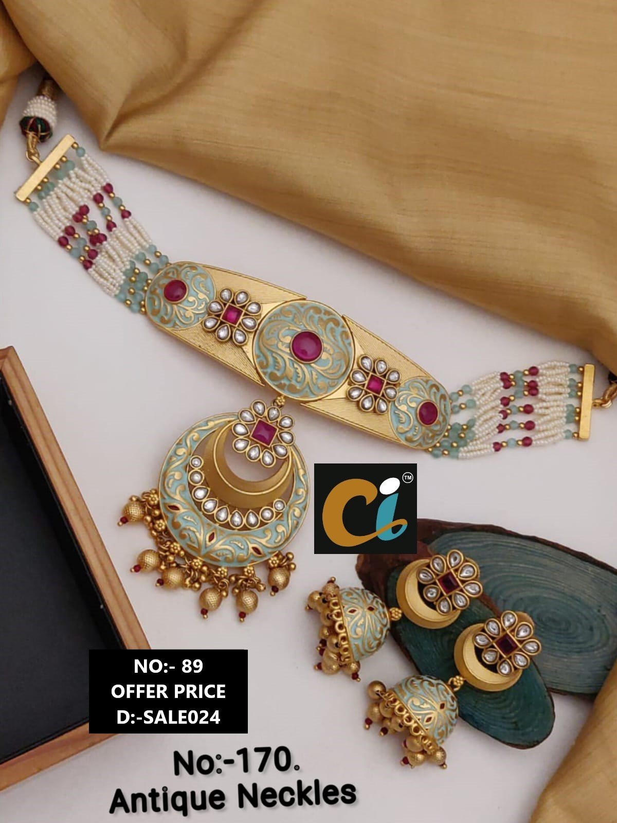 MOTI AND KUNDAN SHORT NECKLACE CHOKER