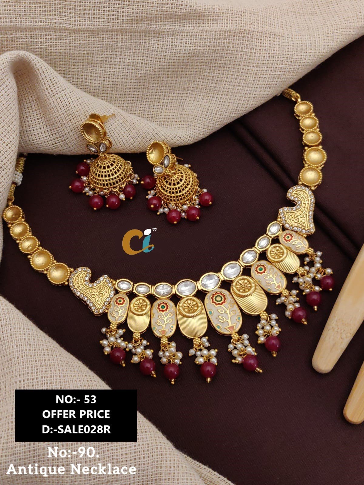 MOTI AND KUNDAN SHORT NECKLACE CHOKER