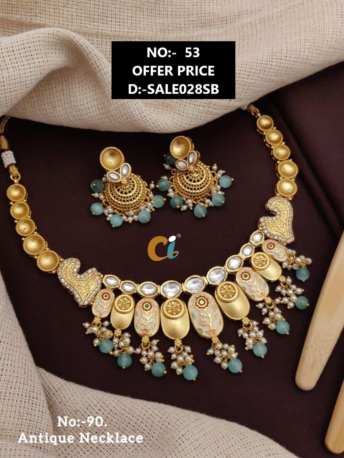 MOTI AND KUNDAN SHORT NECKLACE CHOKER