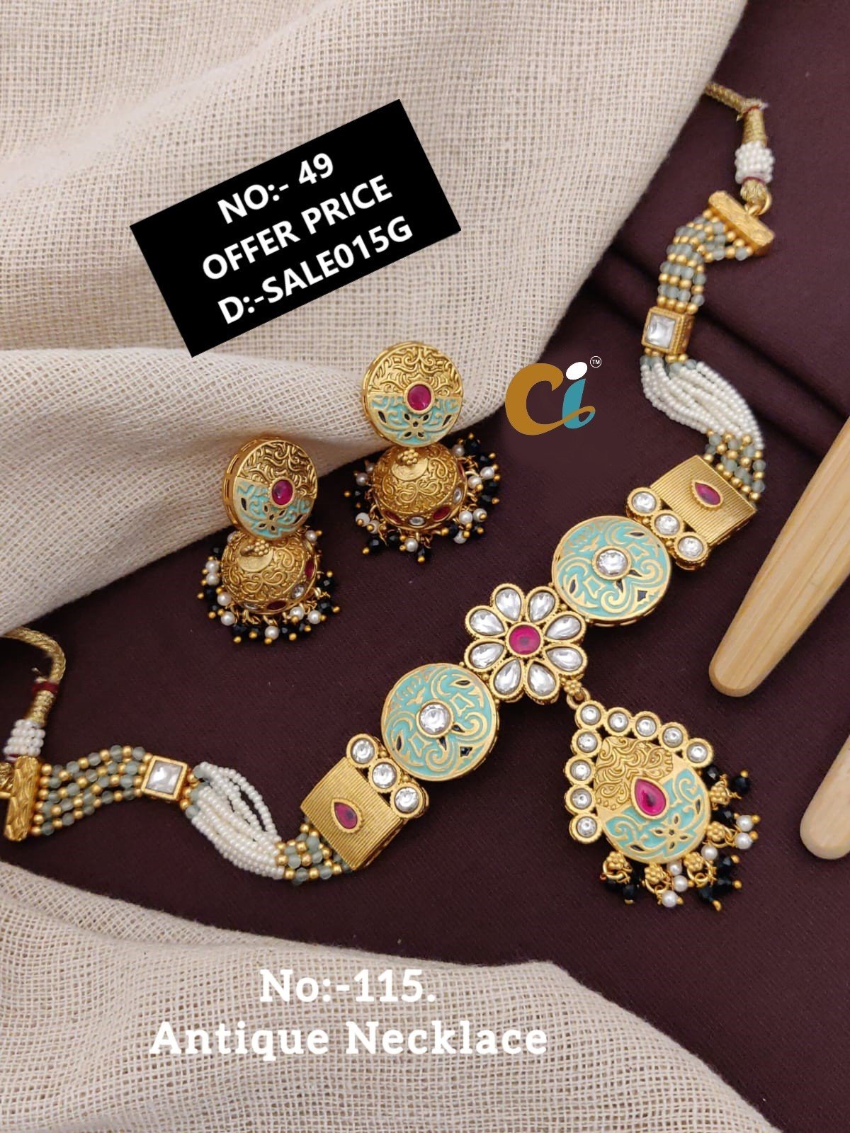MOTI AND KUNDAN SHORT NECKLACE CHOKER