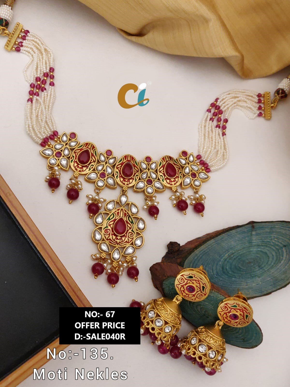 MOTI AND KUNDAN SHORT NECKLACE CHOKER
