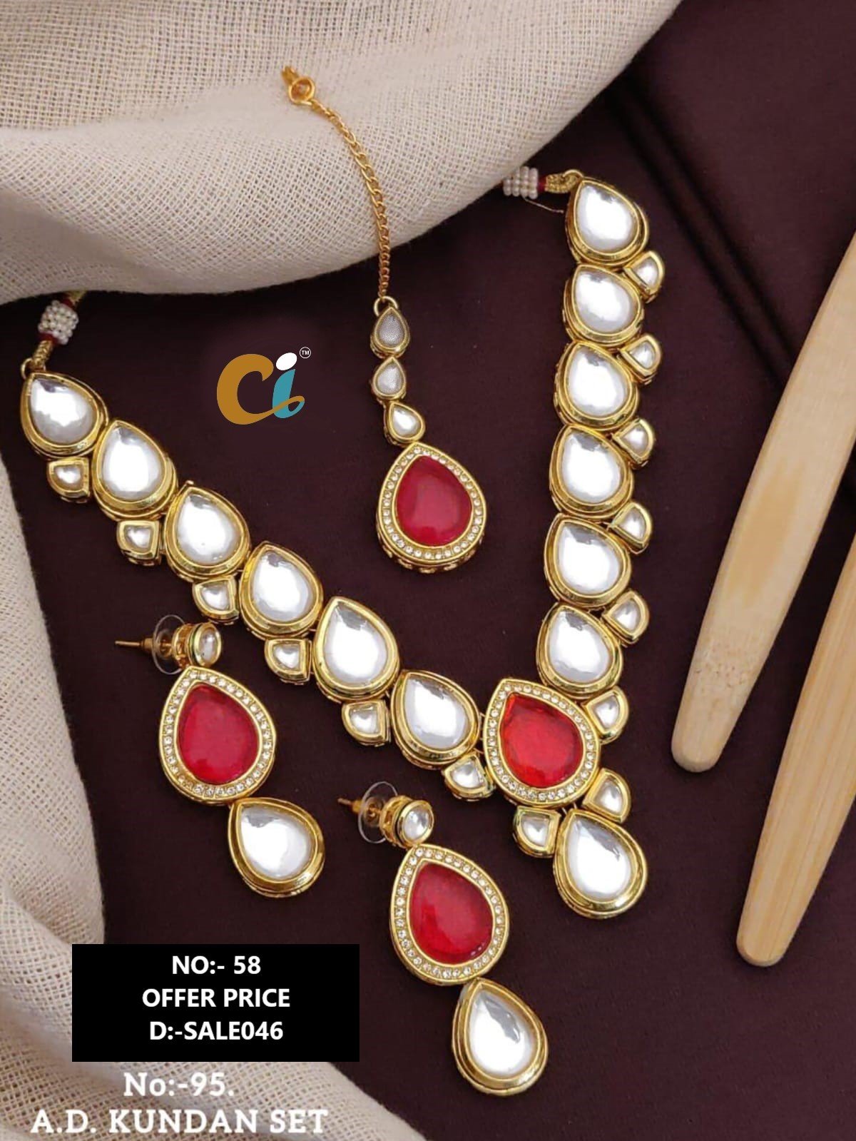 MOTI AND KUNDAN SHORT NECKLACE CHOKER