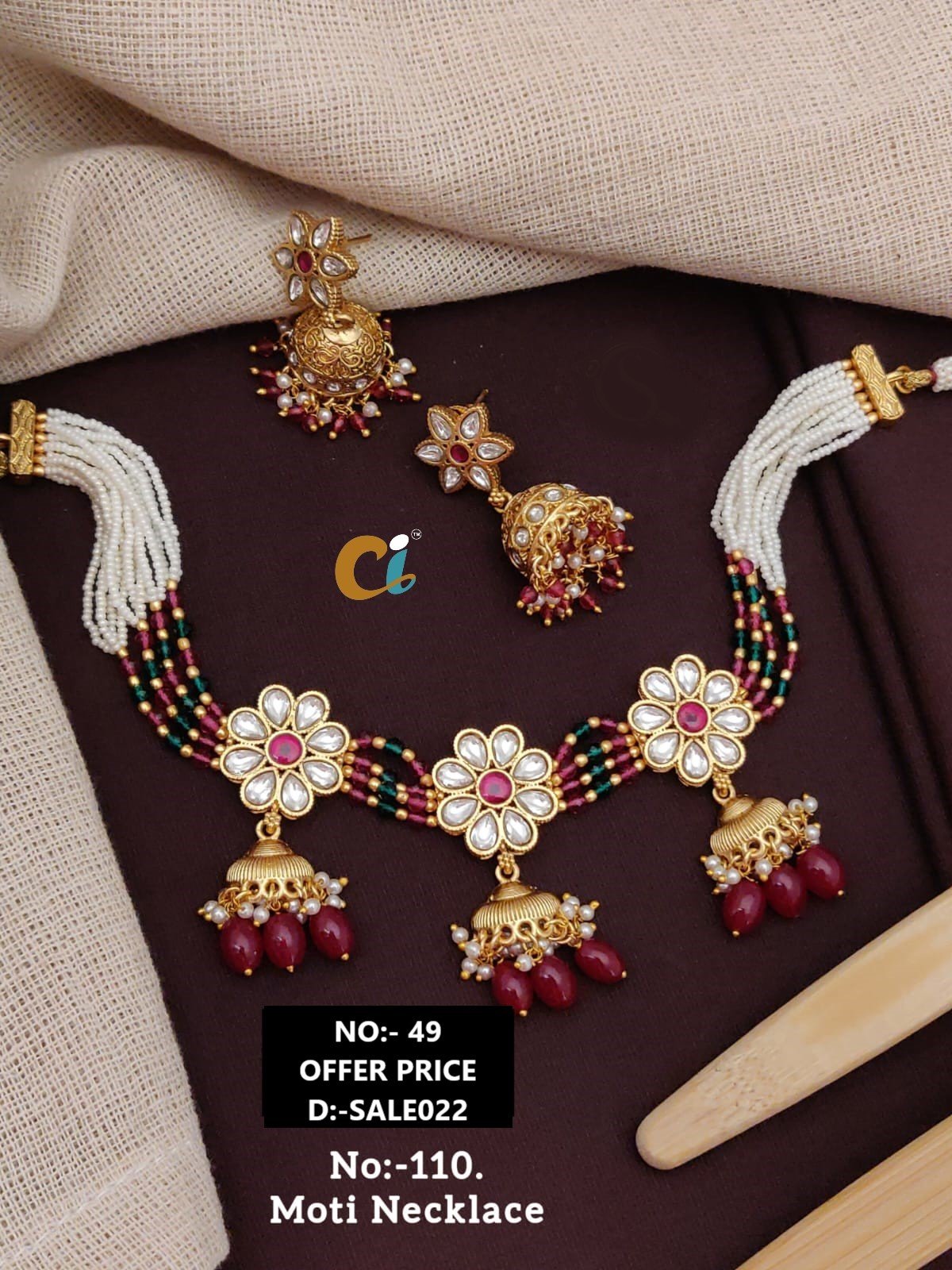 MOTI AND KUNDAN SHORT NECKLACE CHOKER
