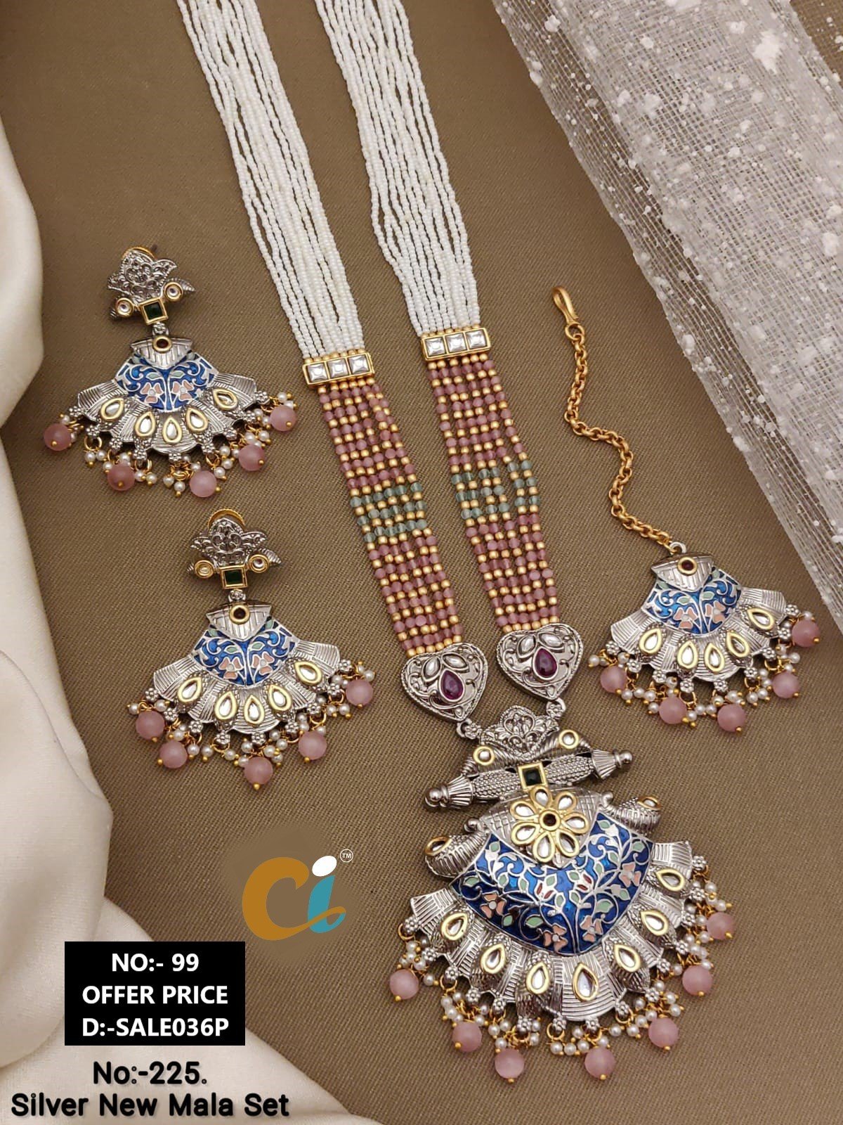 ANTIQUE MOTI LONG NECKLACE
