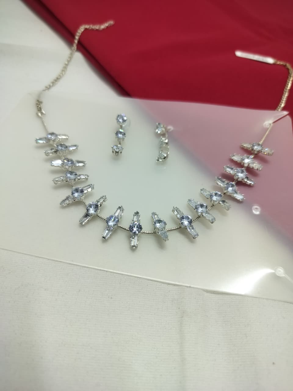SILWER A.D. SHORT NECKLACE
