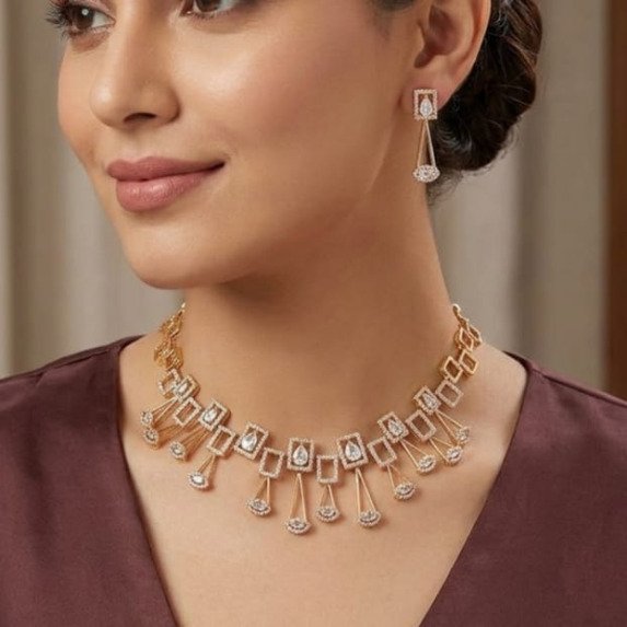 A.D. (AMRIKAN DIAMOND ) GOLDEN NECKLACE