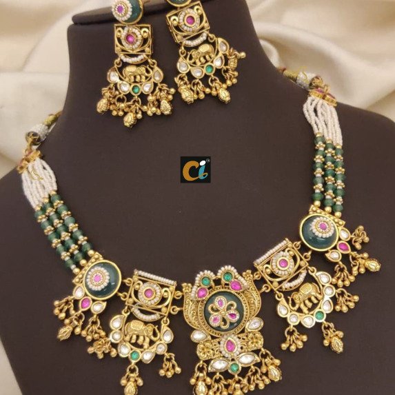 HARITAGE SHORT NECKLACE
