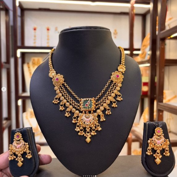 HARITAGE SHORT NECKLACE
