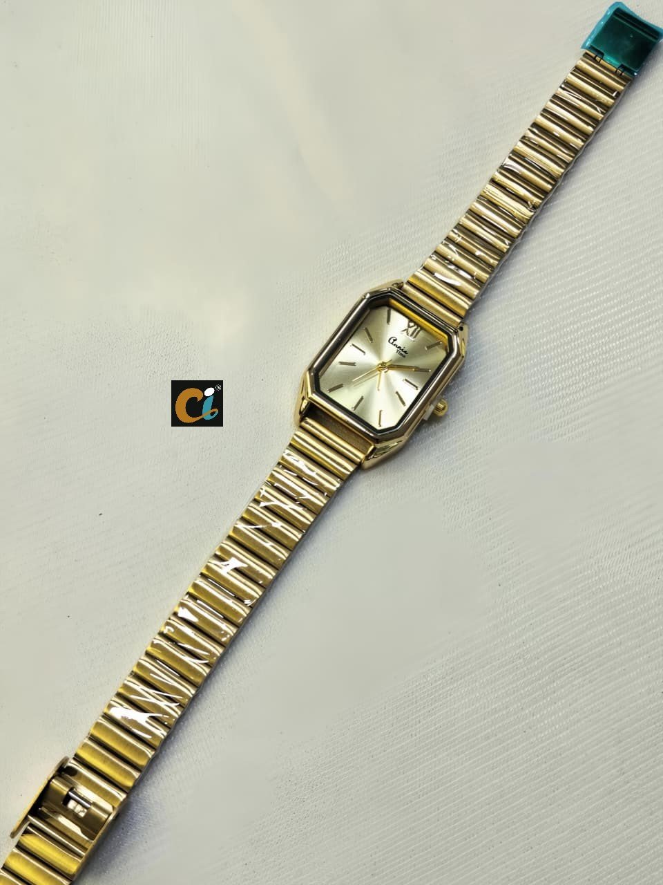 REGULAR WATCH