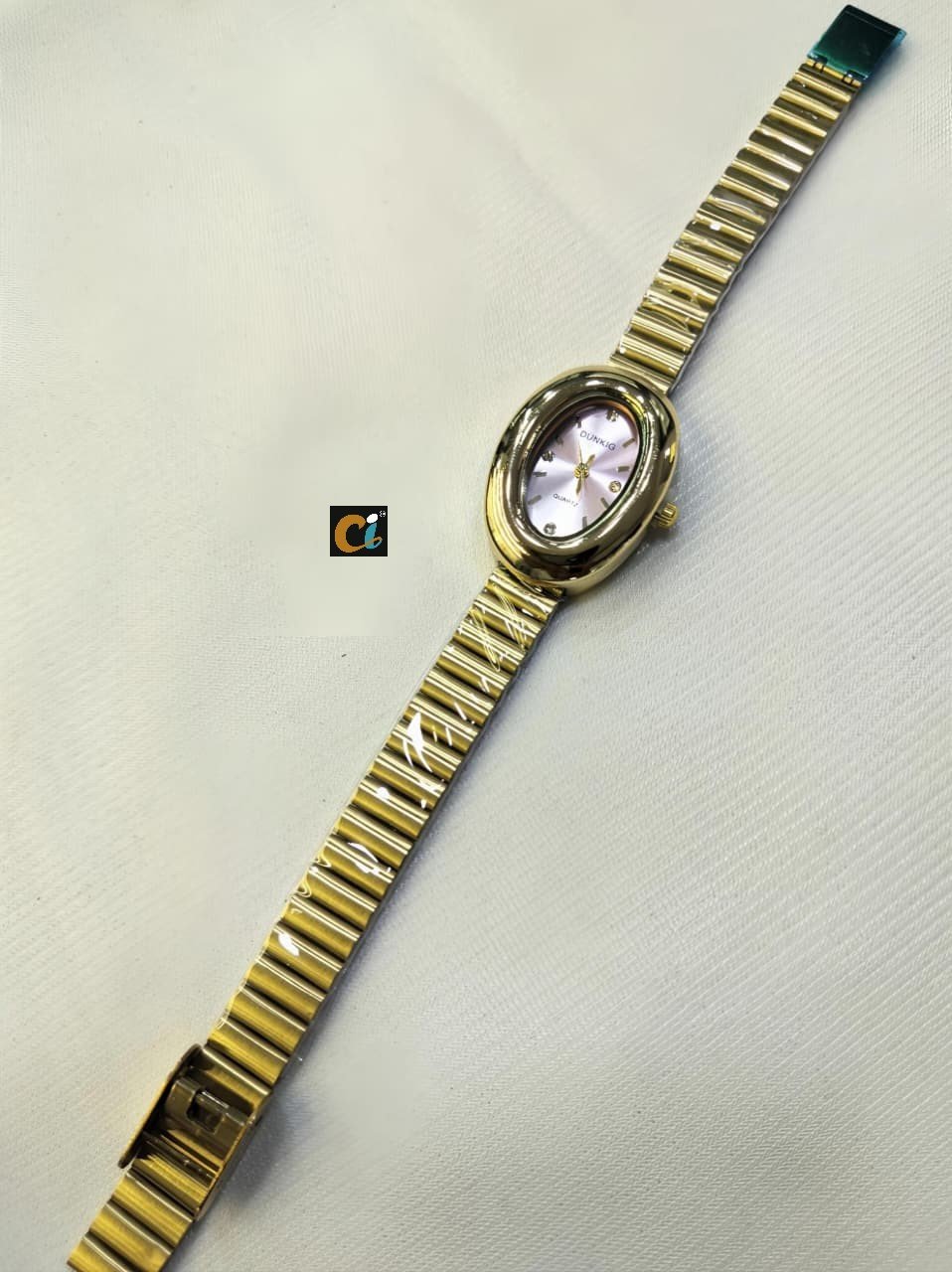 REGULAR WATCH