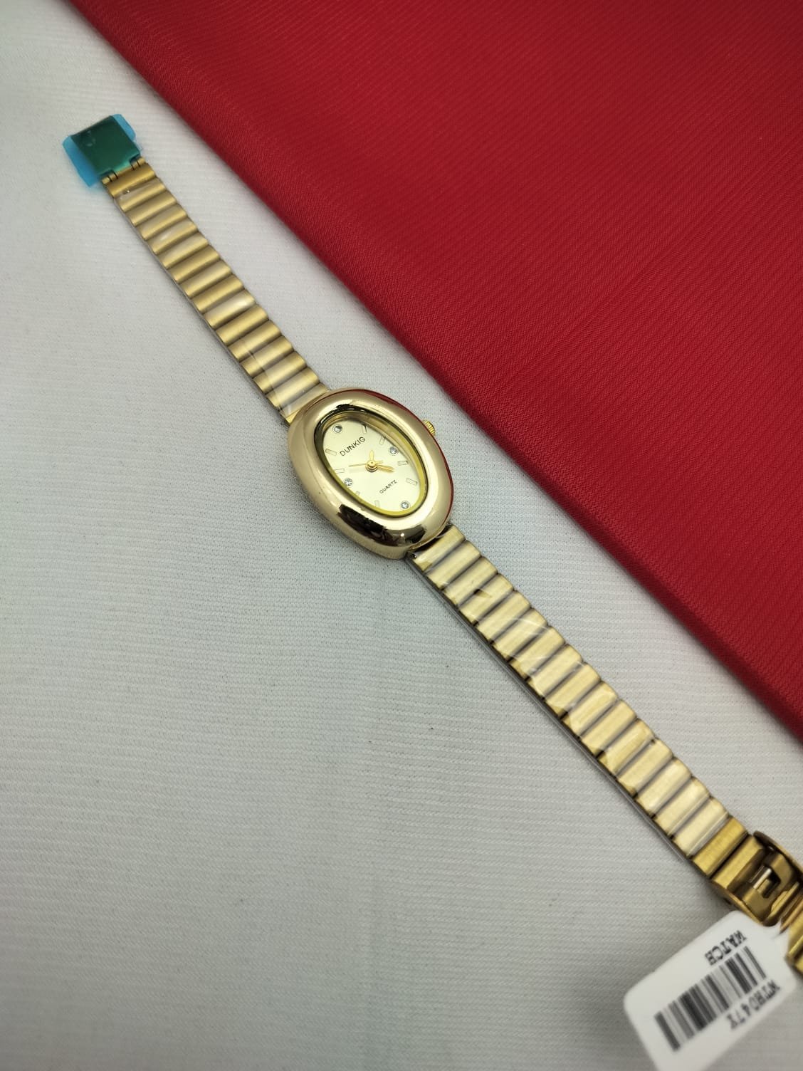 REGULAR WATCH