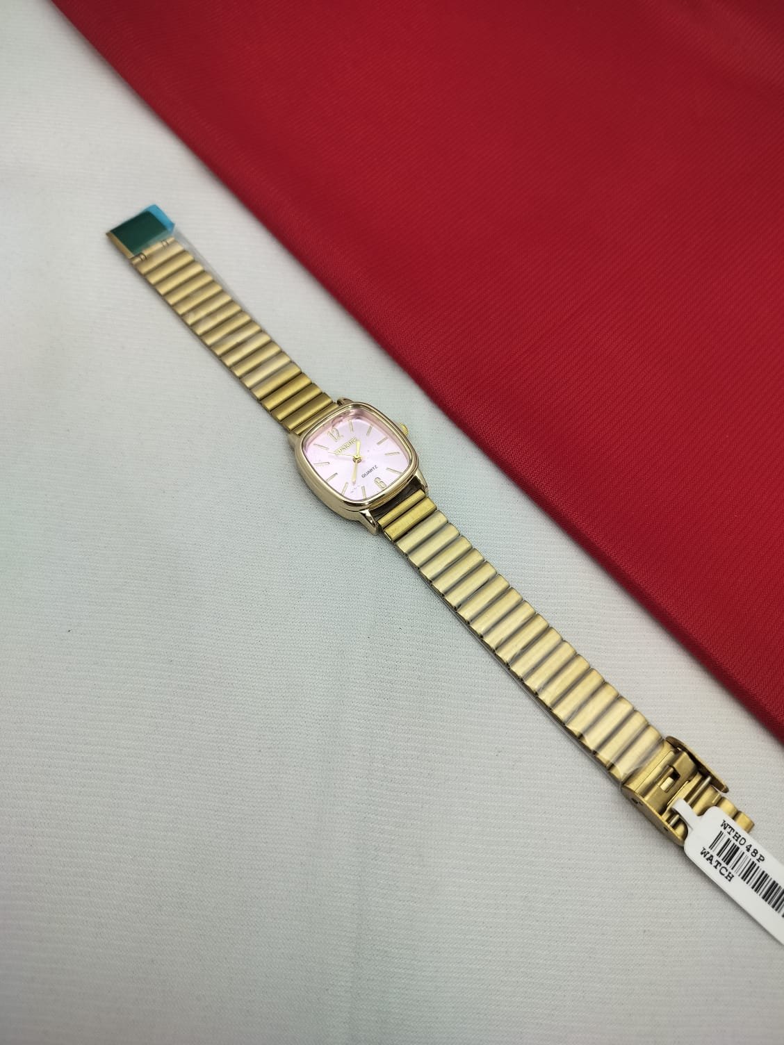 REGULAR WATCH