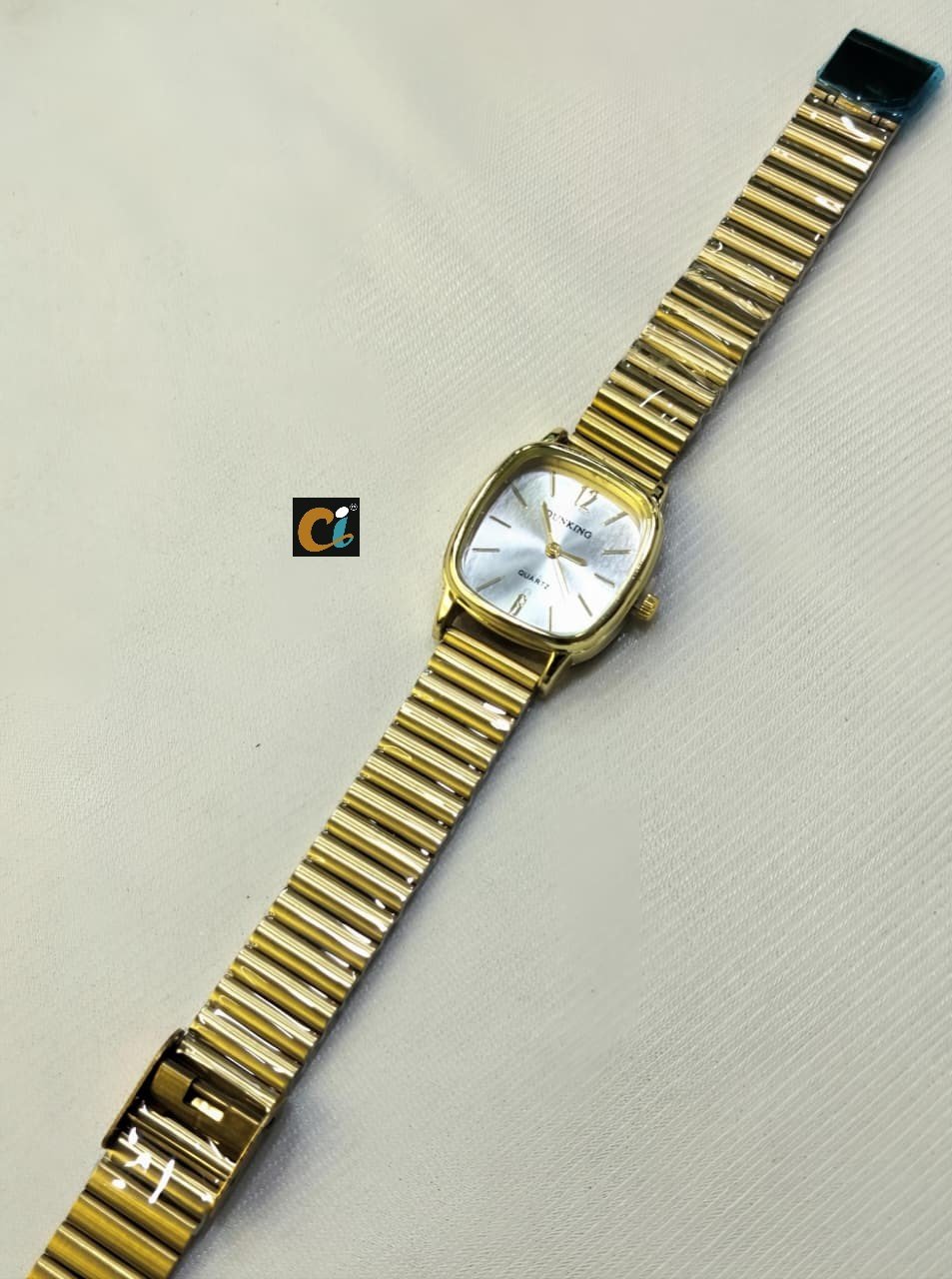 REGULAR WATCH