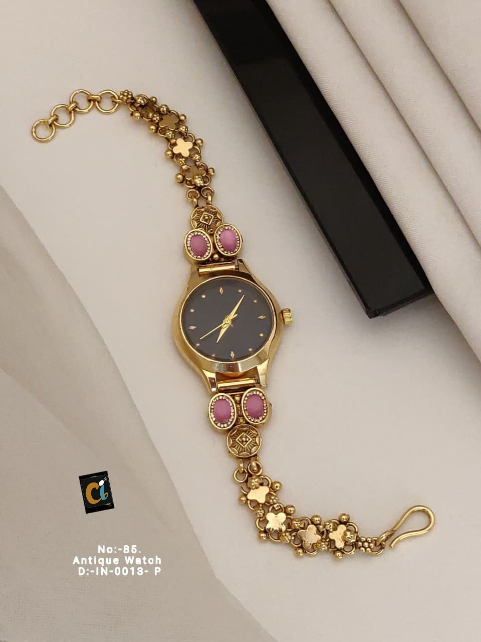 SAVROSKI WATCH