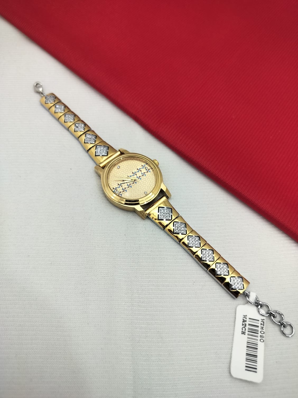 GOLDEN AD WATCH